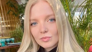 AnnieMavrodi xxx