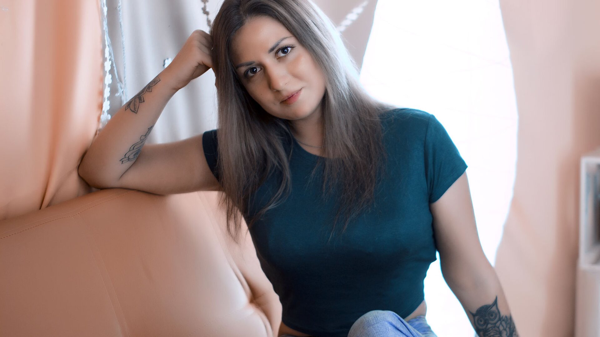 CarmelaEnamoured xxx