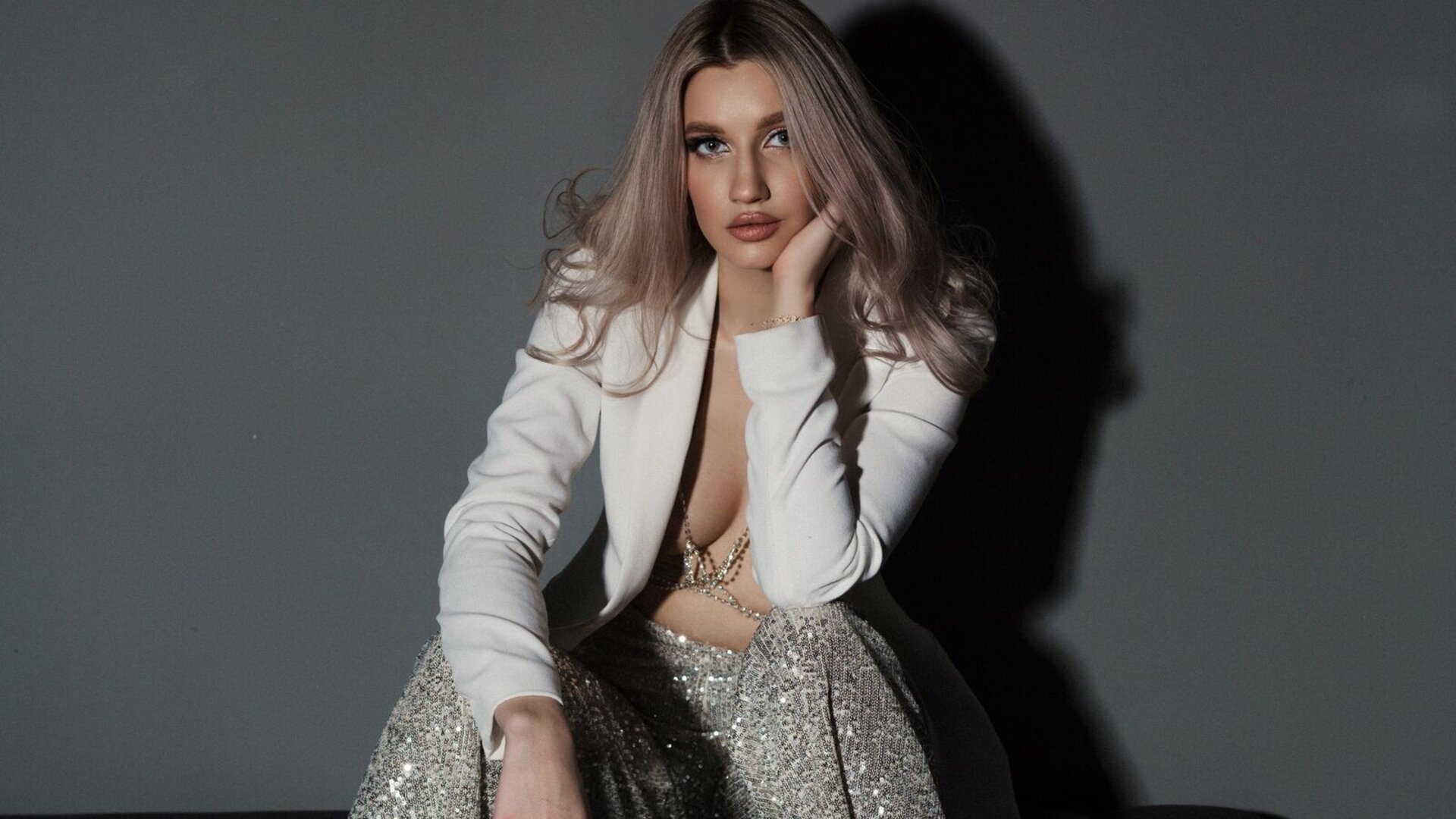 LucyHellenbrecht xxx